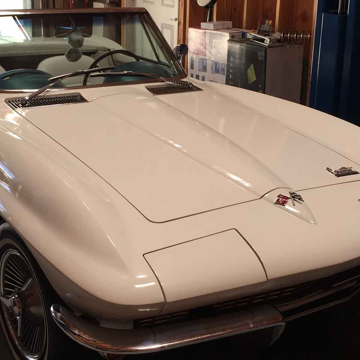 White Convertable Corvette